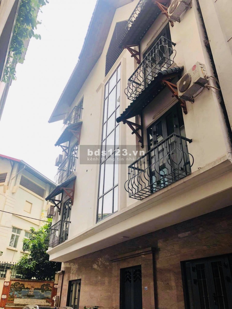 DT: 80M, ô tô vào nhà 7 Tầng Thang máy bán nhà phố (Trung Kính) Giá chỉ: 11.5 tỷ