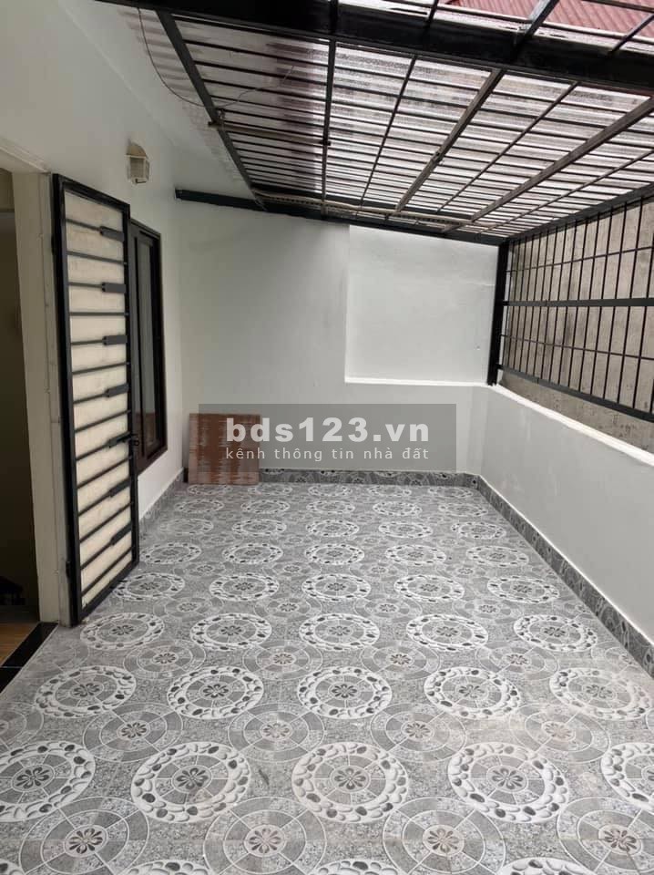 Nhà 2 mặt thoáng, nở hậu, 5 tầng, ngõ 445 Nguyễn Khang, DT 59m2 MT 6.1m giá 6.5 tỷ