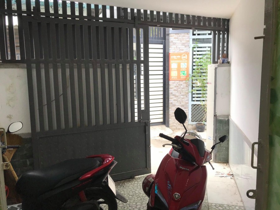 Nhà hẻm xe 2 tầng bê tông cốt thép nở hậu 41m2, tặng hết nội thất, 3.4 tỷ, phường 14, Gò Vấp