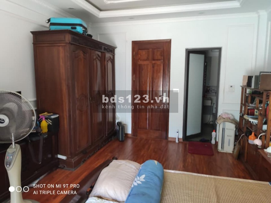 Cần tiền bán gấp nhà phố Bằng Lệt, gara ô tô, 6 tầng, full nội thất xịn chỉ nhỉnh 6 tỷ