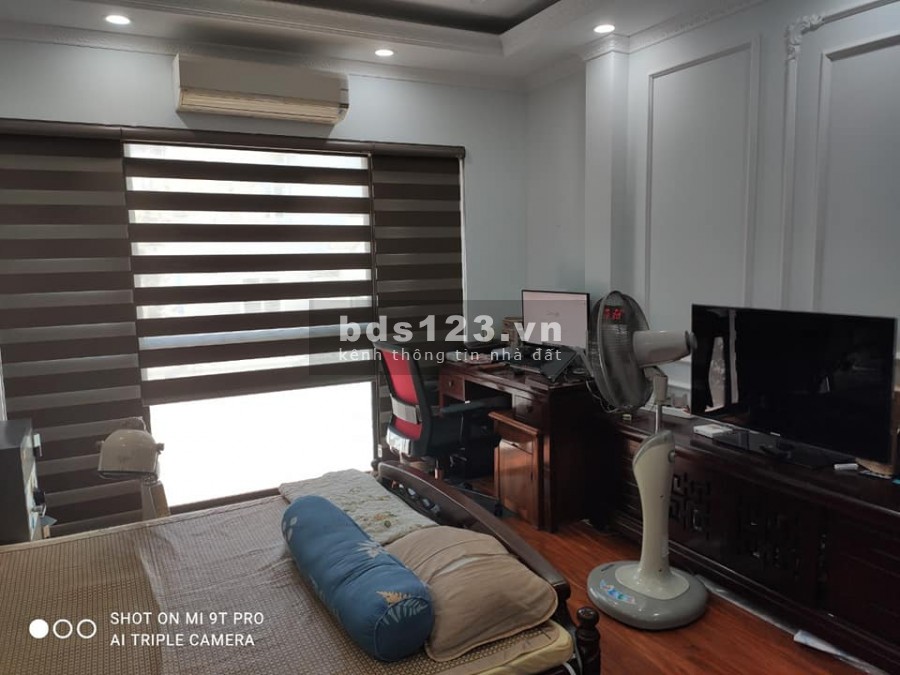 Cần tiền bán gấp nhà phố Bằng Lệt, gara ô tô, 6 tầng, full nội thất xịn chỉ nhỉnh 6 tỷ