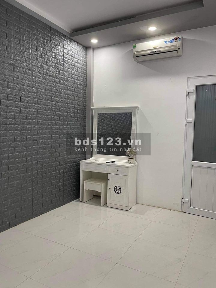 Cho thuê nhà nguyên căn 3 tầng đường An Nhơn gần Cầu Sông Hàn