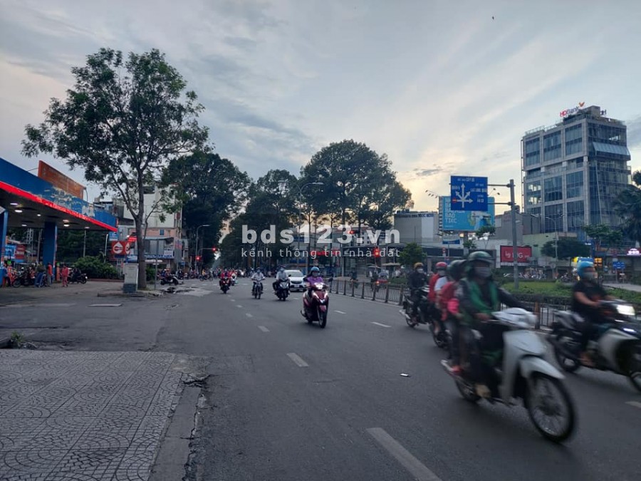 Bán nhà mặt tiền Quận 11 kinh doanh đa ngành nghề giá 9.5 tỷ, đường 3/2