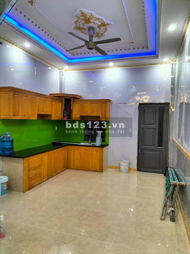 Bán nhà ngay tại Ngã tư Miếu Ông Cù Thuận An tỉnh Bình Dương
