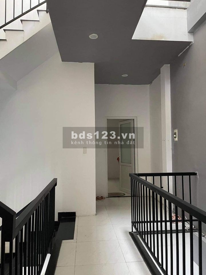 Cho thuê nhà nguyên căn 3 tầng đường An Nhơn gần Cầu Sông Hàn
