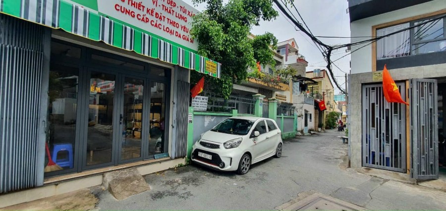 Nhà 1 trệt 1 lầu (3x6.5), hẻm xe hơi quay đầu, hẻm hông thoáng mát, gần sân bay TSN