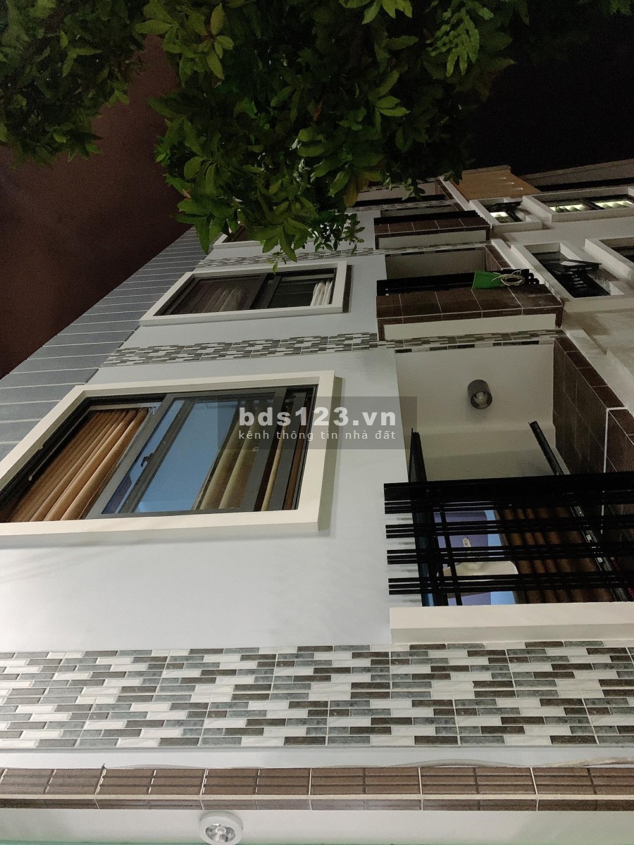 Phan Đăng Lưu, Phú Nhuận dt 40m2, 5 tầng lô góc 2 mặt HXH giá…