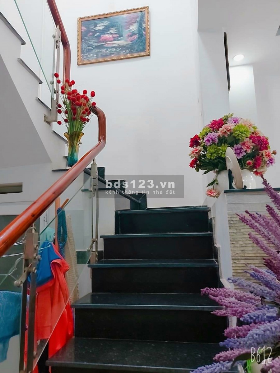 Nhà đẹp Đường số 5 Bình Tân giáp Tân Phú 56m2 Hẻm xe tải nhỉnh 4tỷ