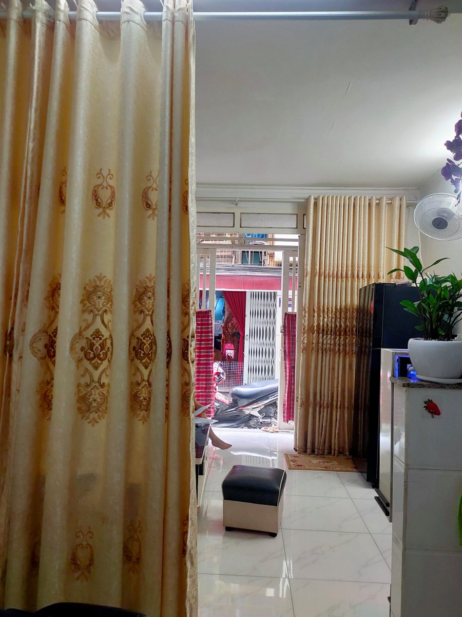 Bán nhà ngỏ hẻm Âu Dương Lân Phường 3 Quận 8, dt 30m2, 2 tầng, giá 3.690 tỷ