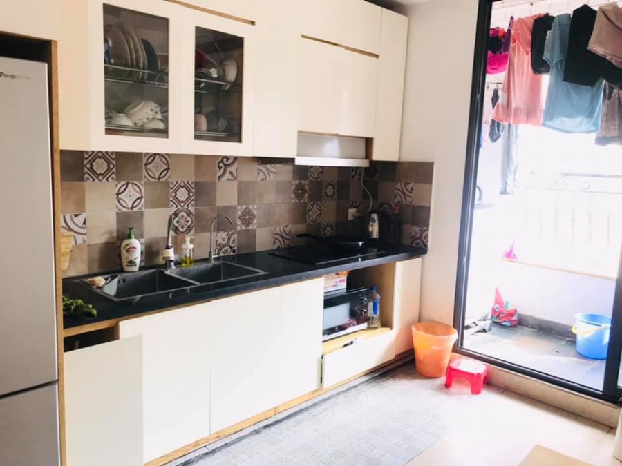 Bán nhà phố Thái Hà, 4 tầng, ô tô đỗ cửa, dt 40m2, giá 8.5 tỷ, sổ đỏ chính chủ