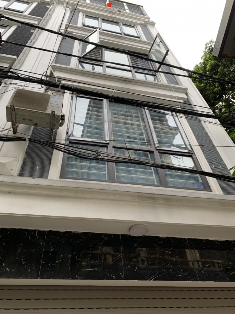 Bán nhà phố Thái Hà, 4 tầng, ô tô đỗ cửa, dt 40m2, giá 8.5 tỷ, sổ đỏ chính chủ