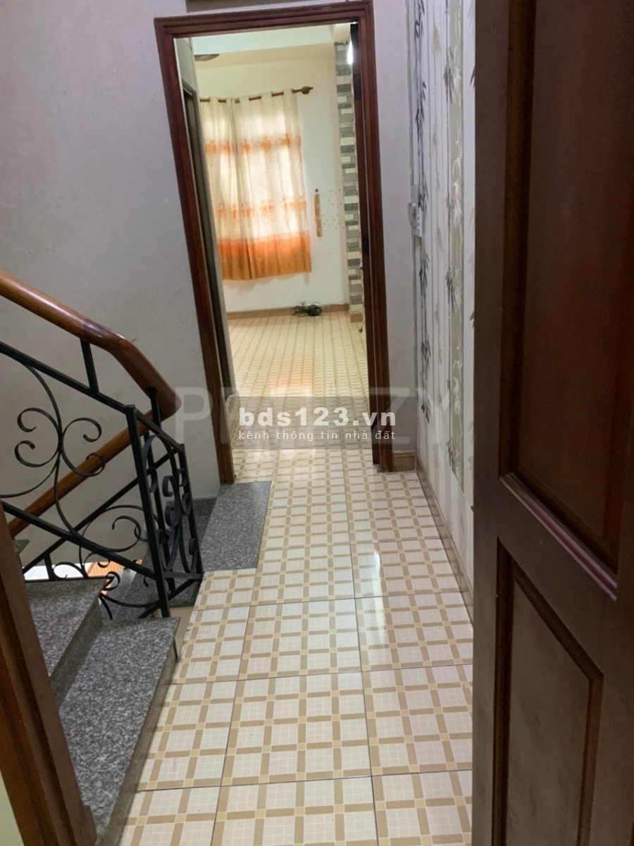 Nhà Sát MT Phan Huy Ích, 5pn 5wc, 13 triệu còn TL, 0938.764.277