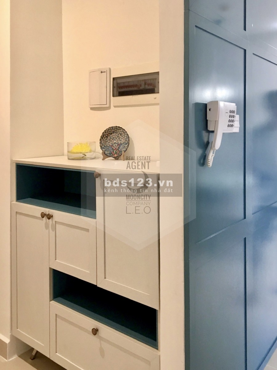 Cho thuê căn hộ 2 phòng ngủ, full nội thất, chung cư The Sun Avenue, lhcc