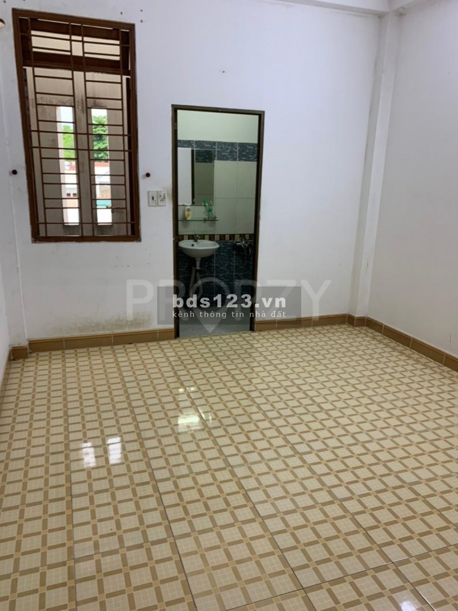 Nhà Sát MT Phan Huy Ích, 5pn 5wc, 13 triệu còn TL, 0938.764.277