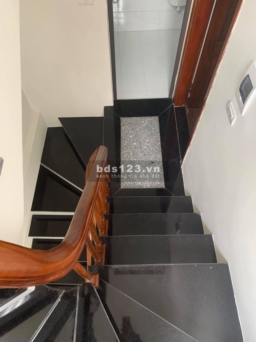 Hiếm, Cần bán gấp nhà mới 41m2x5, Lò Đúc, Hai Bà Trưng, nở hậu