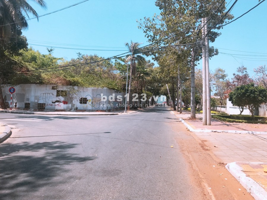 Bán gấp lô đất 3275m2 hẻm Hạ Long, giá đầu tư chỉ 20 triệu/m2. lhcc