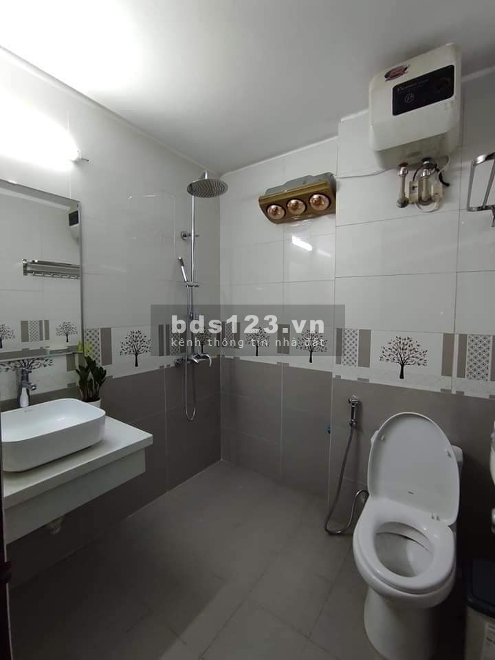 Nhà đẹp Nguyễn Sơn Quận Long Biên, dân trí cao, an sinh đỉnh dt 49m2 giá nhỉnh 4 tỷ