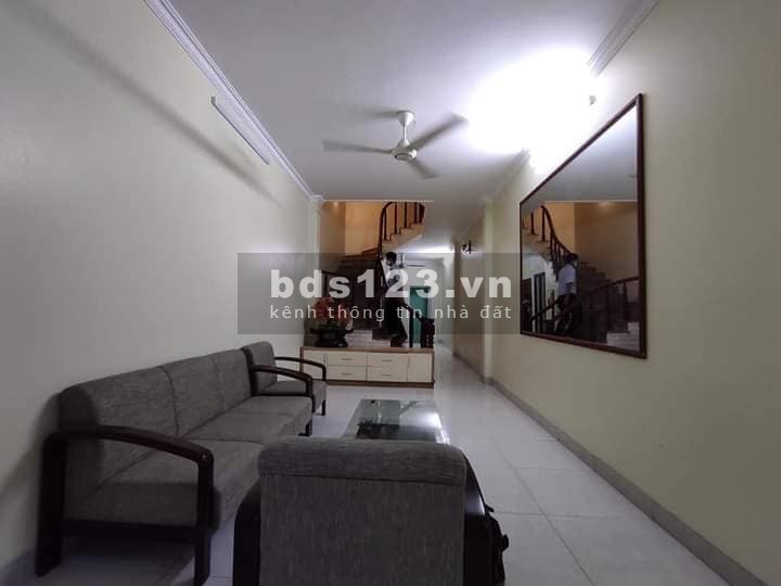 Nhà đẹp Nguyễn Sơn Quận Long Biên, dân trí cao, an sinh đỉnh dt 49m2 giá nhỉnh 4 tỷ