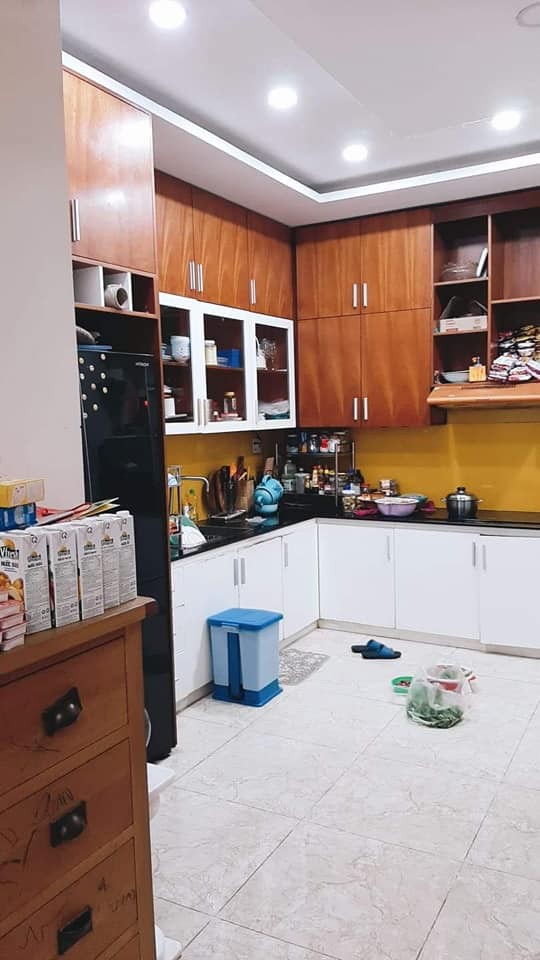 Hẻm xe hơi Núi Thành, khu vip Etown, 3 tẩng, 6PN diện tích sử dụng hơn 200m2