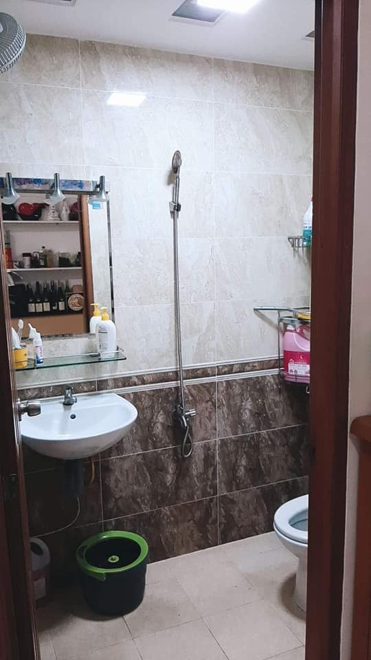 Hẻm xe hơi Núi Thành, khu vip Etown, 3 tẩng, 6PN diện tích sử dụng hơn 200m2
