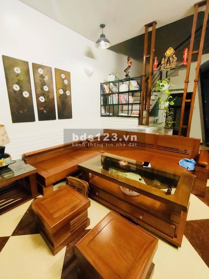 Kiểu nhà vườn ô chờ thang máy diện tích 100m2 x 3 tầng x Mt 7.2m giá 5.5 tỷ