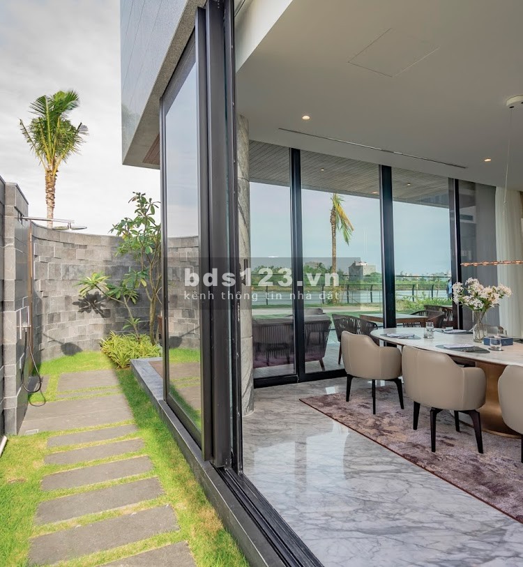 Biệt thự 2 mặt tiền Regal One River, mặt sông Cổ Cò sang trọng