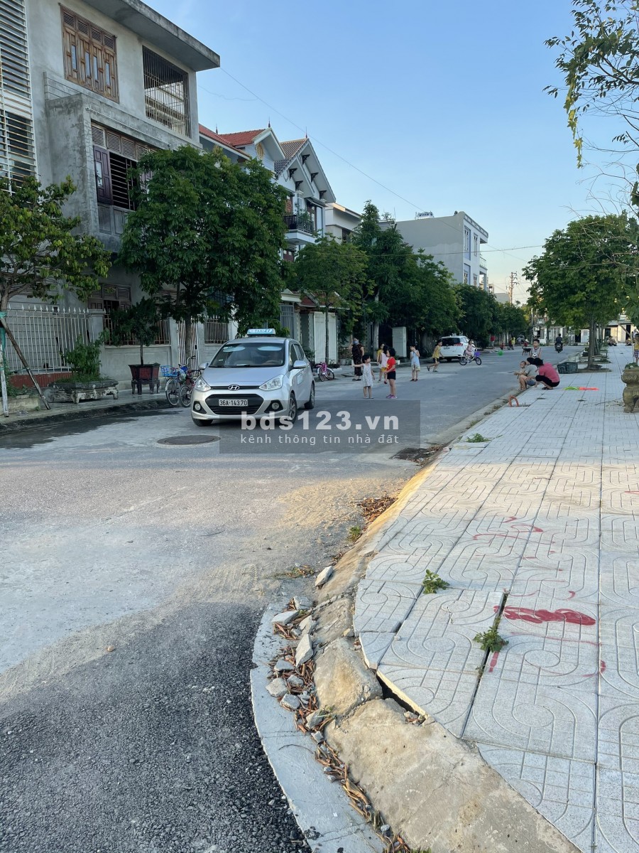 Quảng Hưng Central Point đất nền có sổ đỏ tài chính 1-2 tỷ, quà tặng lên đến 90tr/lô