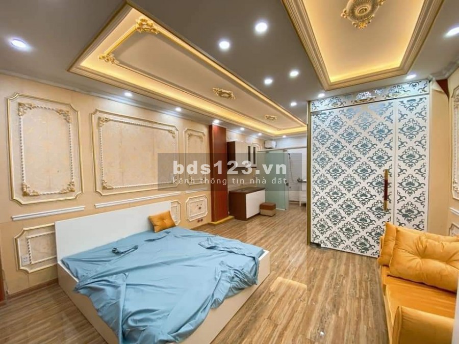 Cần Bán Gấp Nhà 37m Phố Pháo Đài Láng. Kinh Doanh Online, 7m mặt tiền