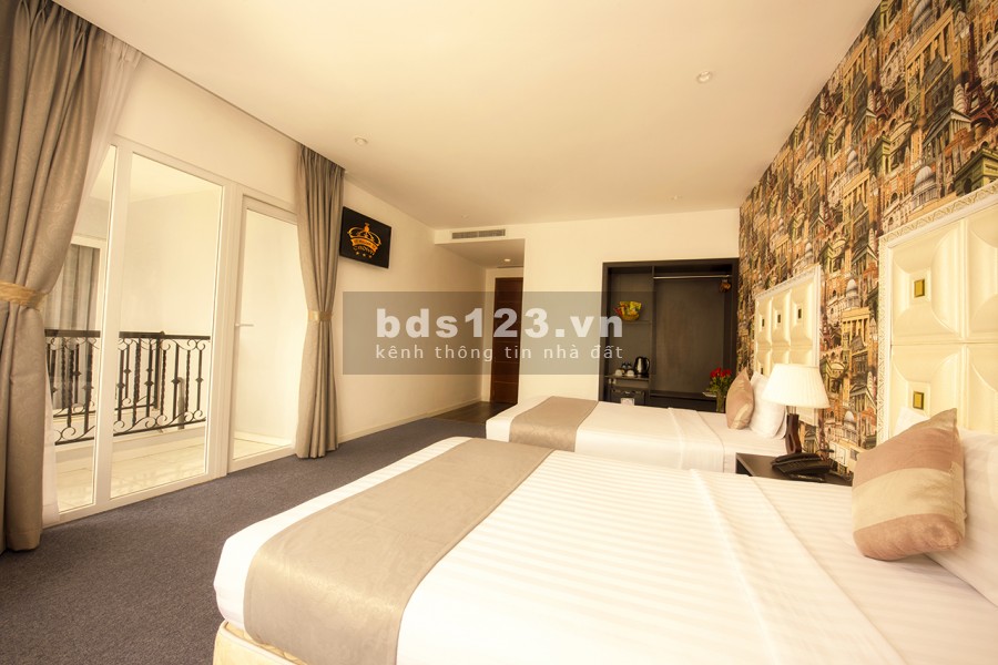 Cho thuê Khách sạn 3 sao, Đầy đủ tiện nghi, đường Nguyễn Văn Trỗi, gần sân bay, Giá rẻ