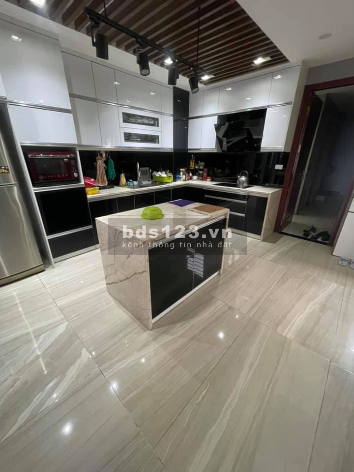 Bán Biệt thự Linh Đàm 210m2, 4 Tầng,Mặt tiền 14m, Gara Ô Tô, vỉa hè, 22 tỷ. LH: 0949859898