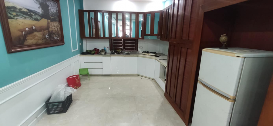 Bán nhà nguyên căn mặt tiền ngõ to như phố Ngọc Lam, dt 79m2, giá chỉ 10.2 tỷ
