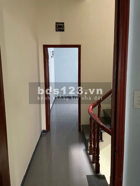 Cho thuê MT Cao Thắng, Phường 6, Quận 3. DT: 5x20m, 1 trệt, 3 lầu. Nhà mới đẹp 100%.