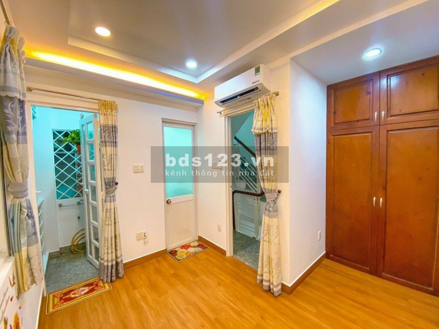 Cho thuê nhà mặt tiền Nguyễn Văn Khối, P.9, Gò Vấp Dt 6x25m, giá cho thuê 27 triệu/tháng.