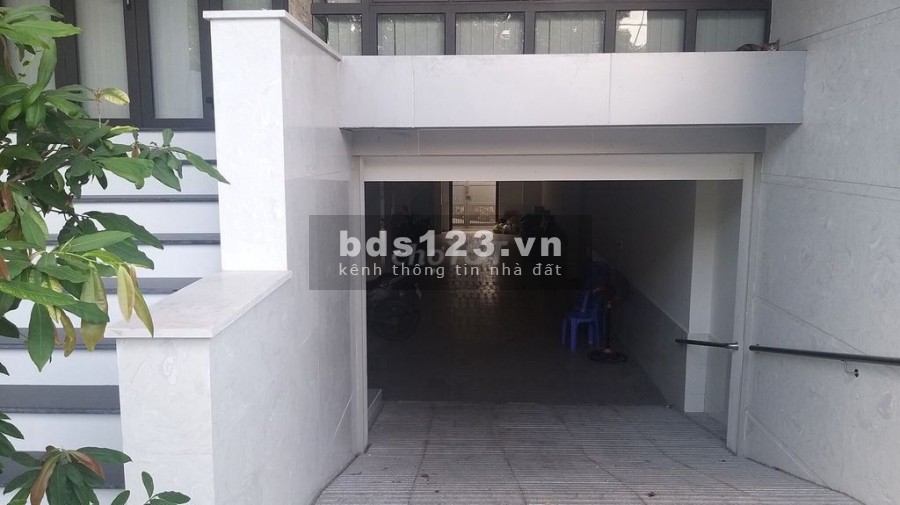 Cho thuê nhà MT Yên Thế, Phường 2, Tân Bình. 1 Hầm rộng, 3 Lầu 6 phòng rộng