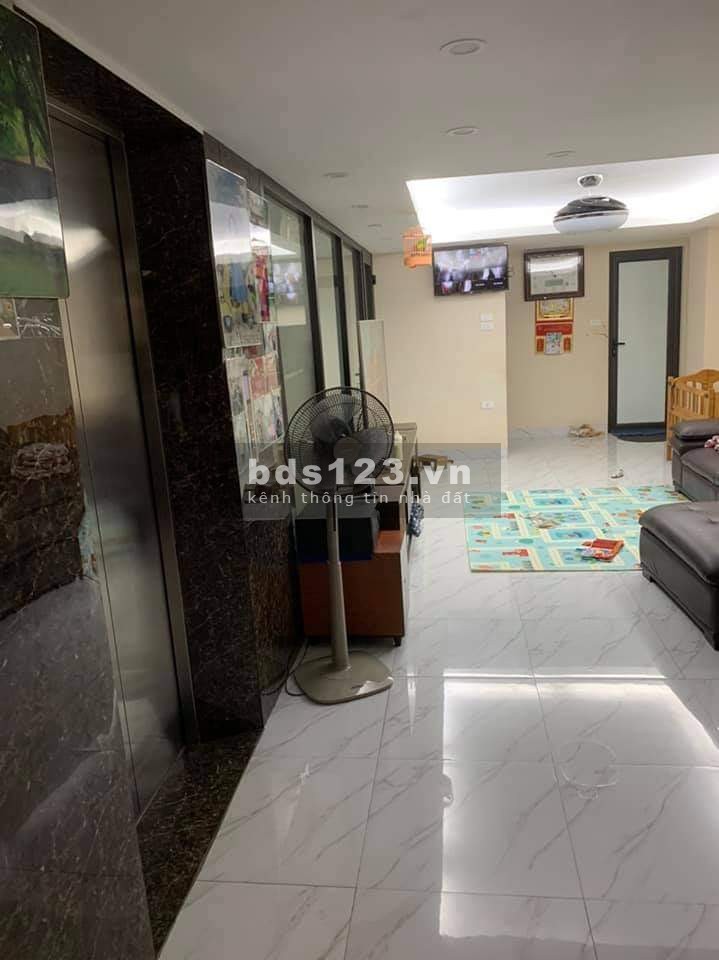 DT: 80M, ô tô vào nhà 7 Tầng Thang máy bán nhà phố (Trung Kính) Giá chỉ: 11.5 tỷ