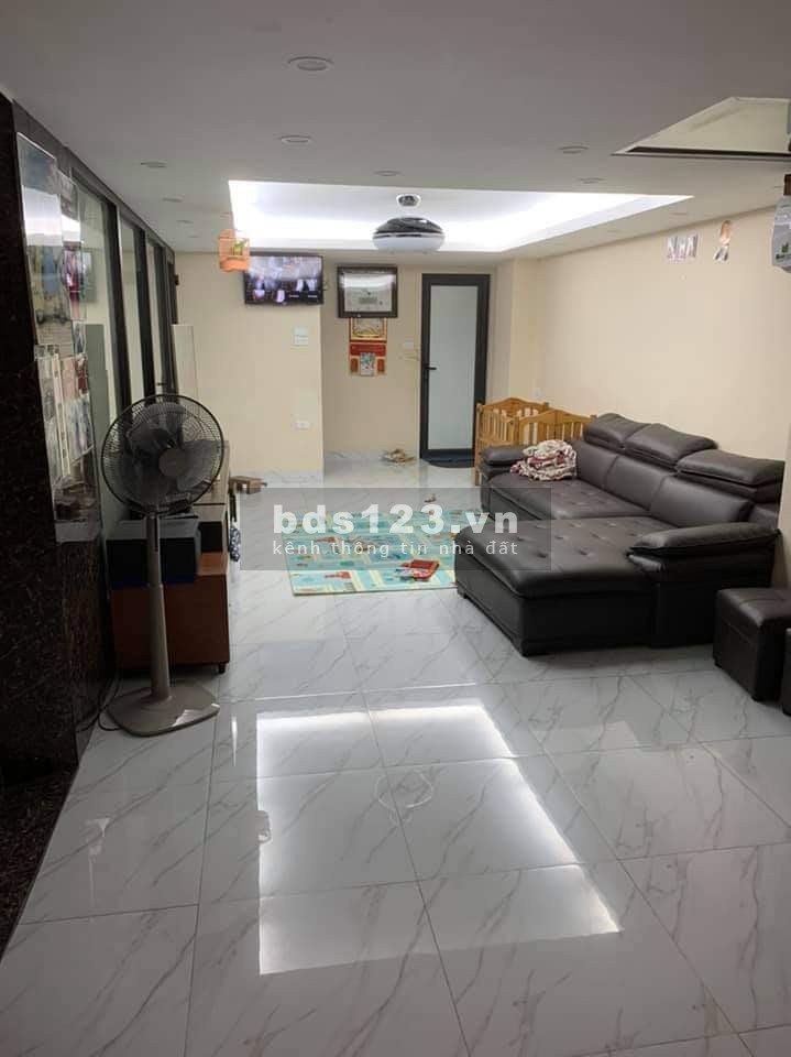 DT: 80M, ô tô vào nhà 7 Tầng Thang máy bán nhà phố (Trung Kính) Giá chỉ: 11.5 tỷ