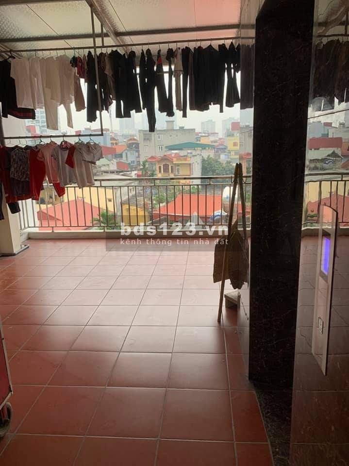 DT: 80M, ô tô vào nhà 7 Tầng Thang máy bán nhà phố (Trung Kính) Giá chỉ: 11.5 tỷ