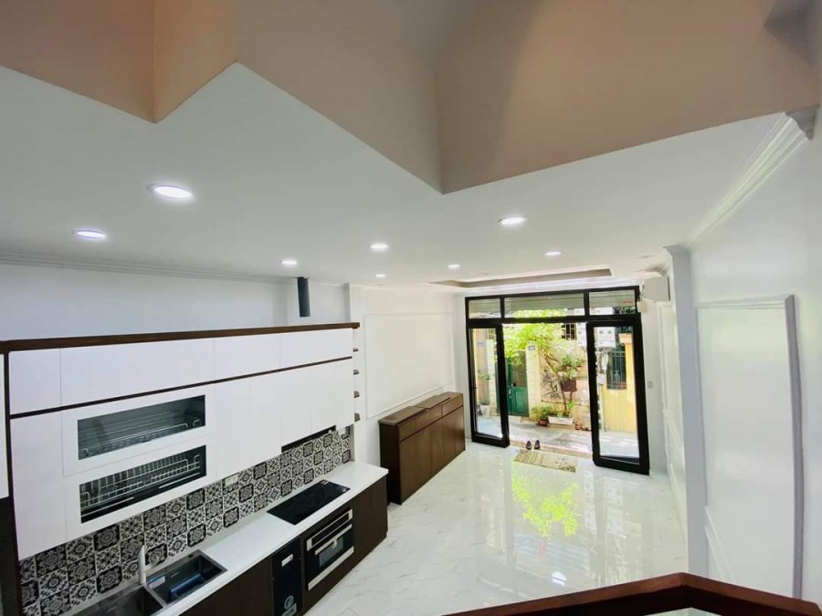 Bán nhà Trường Chinh Mới koong đẹp long lanh- 36m2*5 tầng, giá 5,3 tỷ, 50m ra oto