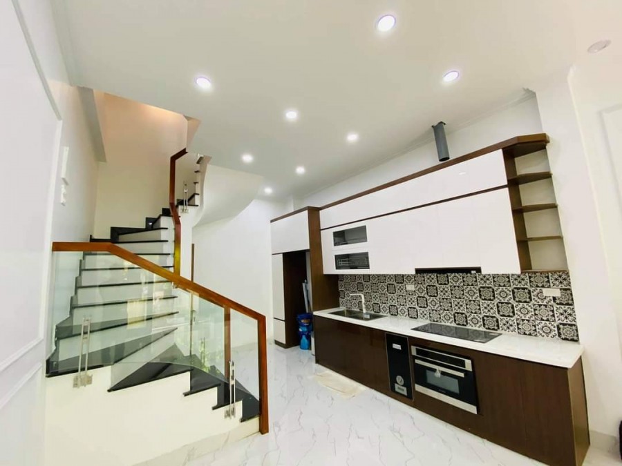 Bán nhà Trường Chinh Mới koong đẹp long lanh- 36m2*5 tầng, giá 5,3 tỷ, 50m ra oto