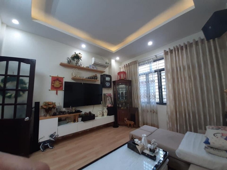Bán nhà Kim Giang dt 45m2 4 tầng ngõ rộng thoáng ô tô 20m gần Đường Trường tiện ích đầy đủ nhỉnh 3 tỷ