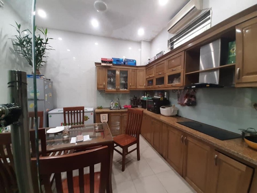 Bán nhà Kim Giang dt 45m2 4 tầng ngõ rộng thoáng ô tô 20m gần Đường Trường tiện ích đầy đủ nhỉnh 3 tỷ