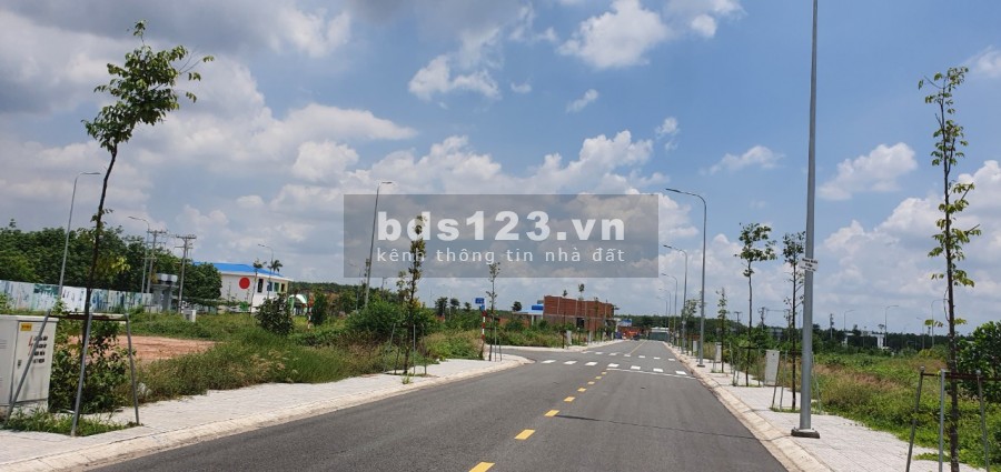 Đất Sổ Hồng Khu Nhà Ở Tân Lập Đối Diện Vsip3, giá bán 870 triệu, sổ sẵn