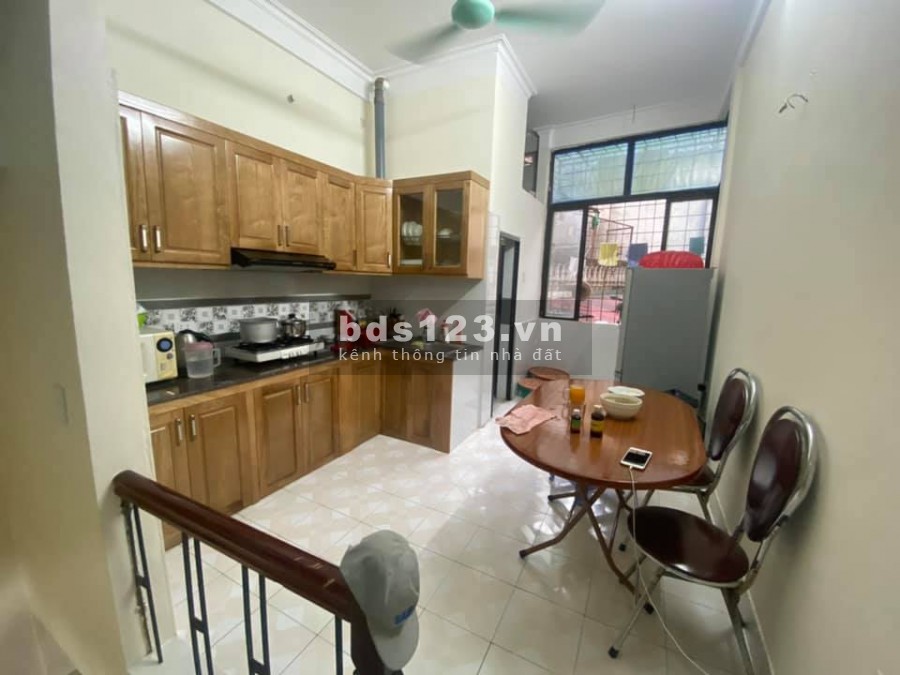 Bán nhà Cát Linh: 35m2x5T 4m mặt tiền ô tô gần dân trí cao giá 4.5 tỷ