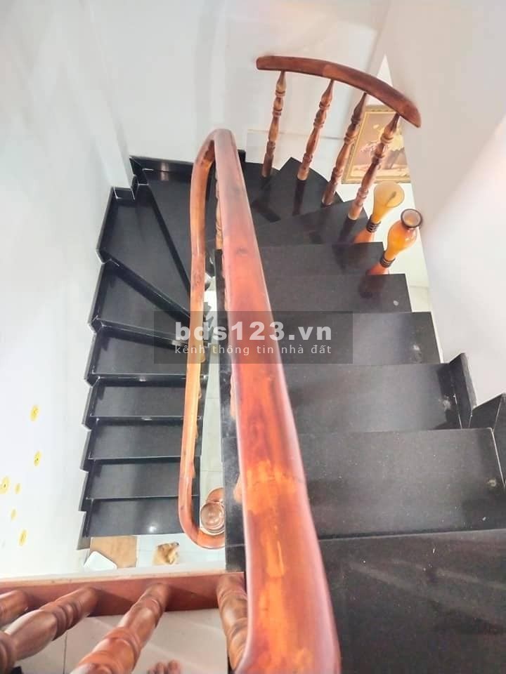 Bán nhà khu dân trí cao 40m2 Trần Huy Liệu Phường 12 Phú Nhuận