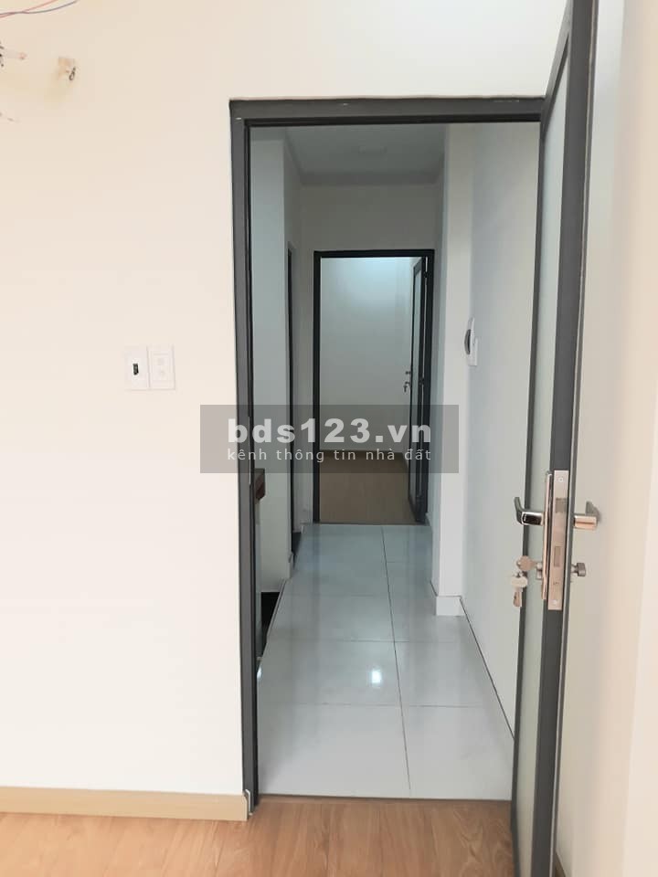 Bán nhà nguyên căn cạnh chợ Bà chiểu xe hơi đỗ cửa, giá giảm mạnh