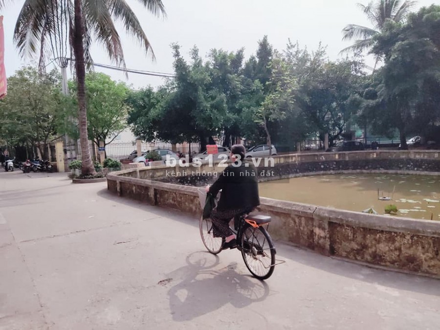 Nhà nguyên căn ở được luôn, ô tô 10m, khu an sinh đỉnh, tại Cầu Đo 4