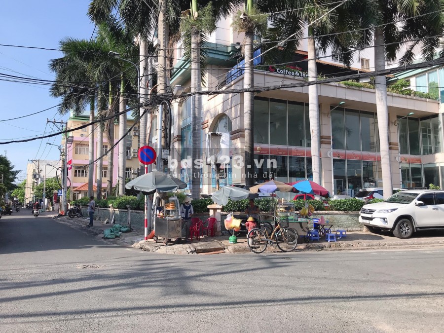 400M2 Đất Quận Tân Phú Lô Góc Không Quy Hoạch Chỉ 50tr/m2