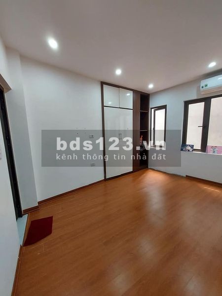 Bán gấp nhà Mễ Trì siêu đẹp, hiện đại tiện ích ngập tràn, mt 5.3m, chỉ có 3.2 tỷ