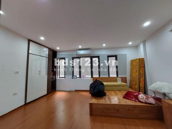 Bán gấp nhà Mễ Trì siêu đẹp, hiện đại tiện ích ngập tràn, mt 5.3m, chỉ có 3.2 tỷ