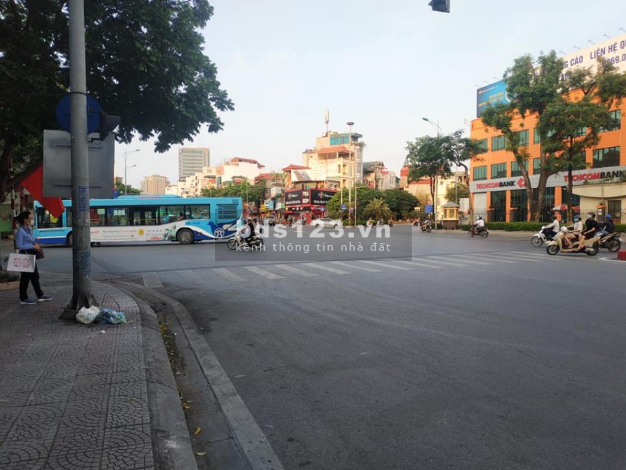 Siêu Phẩm Mặt Phố Nguyễn Văn Cừ - Long Biên 47m2, 4T, giá 14,5 tỷ